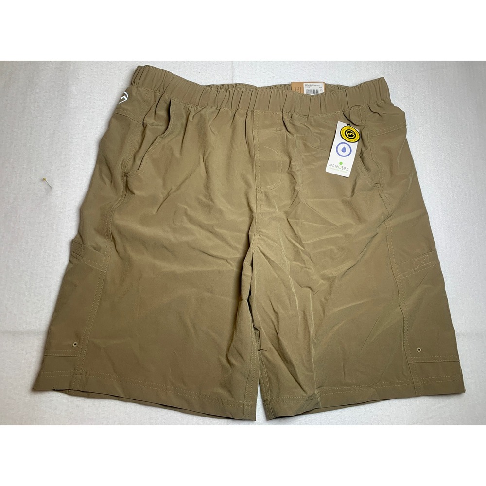 Magellan Outdoors Mens Fish Gear Caddo Lake Shorts XL Timberwolf Tan Water Repel